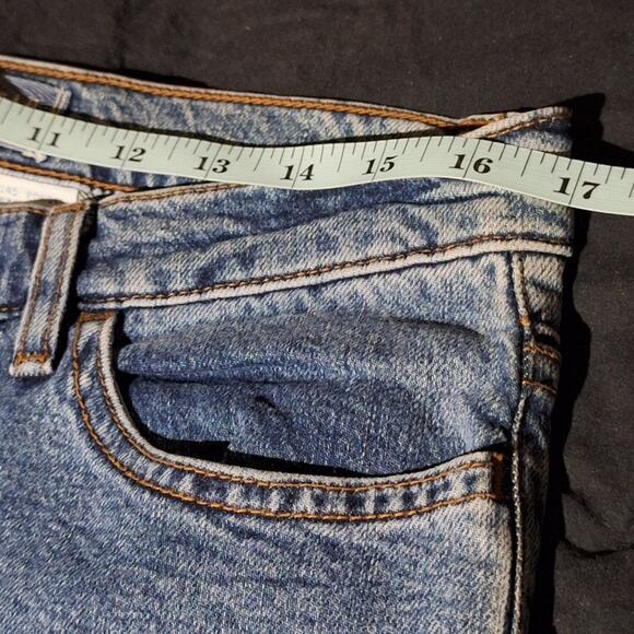 GAP Ultra Low Rise Jeans Women's 12 Straight Leg Medium Wash Classic Normcore - Picture 5 of 8